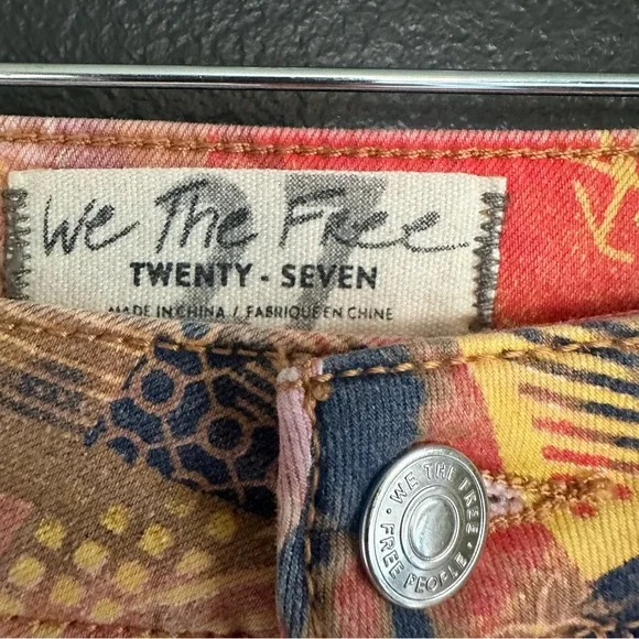 Free People We The Free Just Float On Printed Flare Bell Bottom Jeans Size 27 - Picture 5 of 8